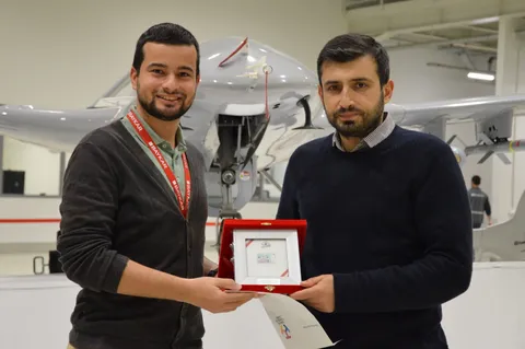 Ahmet Yasin Civan — Selçuk Bayraktar’dan plaket (2019)